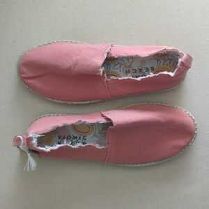 Laguna Womens slide-ons